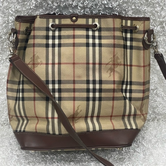 Burberry Beige/Brown Haymarket Check Canvas and Leather Drawstring Bucket Bag - Picture 7 of 15